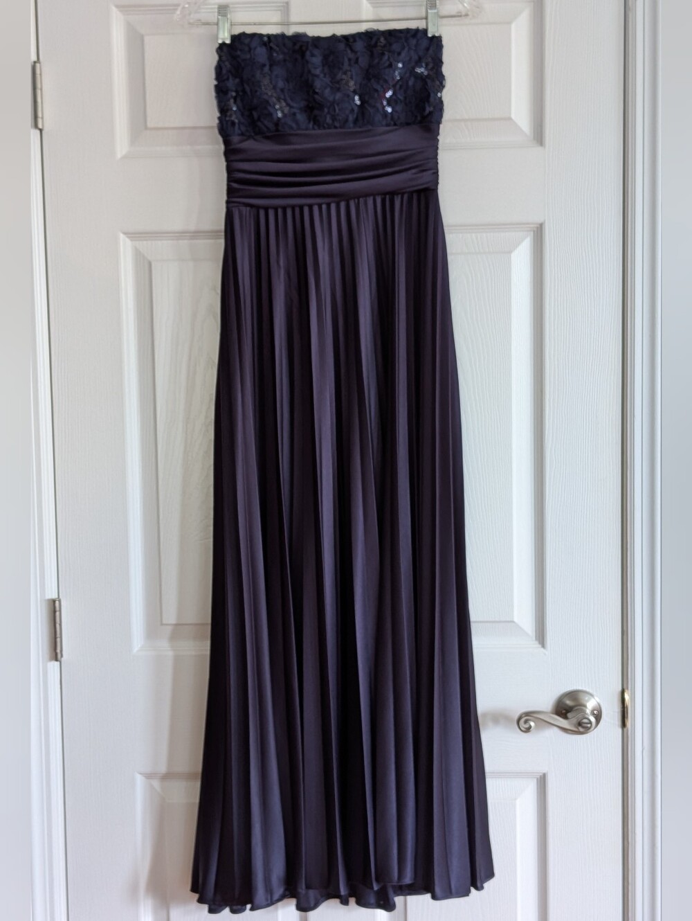 Speechless Navy Blue Sequin Rosette Formal Maxi Dress - Size 7